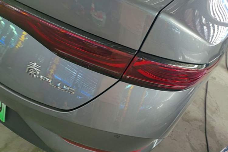 Used BYD Qin PLUS 2025 DM-i Smart Drive 55KM Leading Model Right Rear Taillight