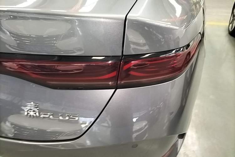 Used BYD Qin PLUS 2025 DM-i Smart Drive 55KM Leading Model Right Rear Taillight