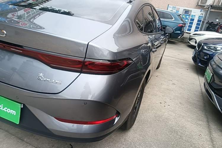Used BYD Qin PLUS 2025 DM-i Smart Drive 55KM Leading Model Right Rear Taillight