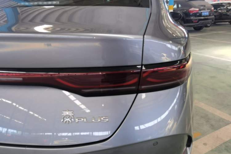 Used BYD Qin PLUS 2025 DM-i Smart Drive 55KM Leading Model Right Rear Taillight
