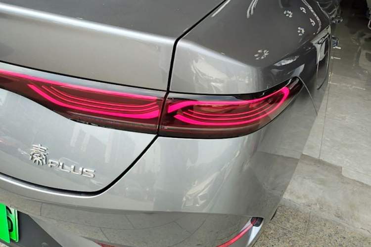 Used BYD Qin PLUS 2025 EV Smart Drive Edition 420KM Leading Model Right Rear Taillight