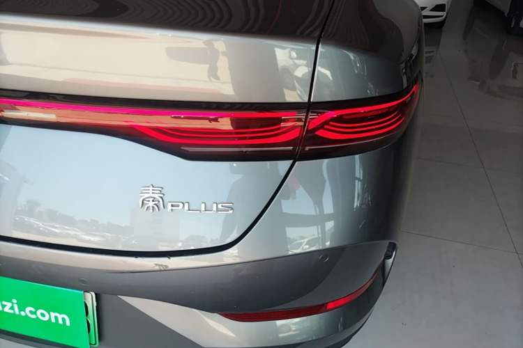 Used BYD Qin PLUS 2025 DM-i Smart Drive 55KM Leading Model Right Rear Taillight