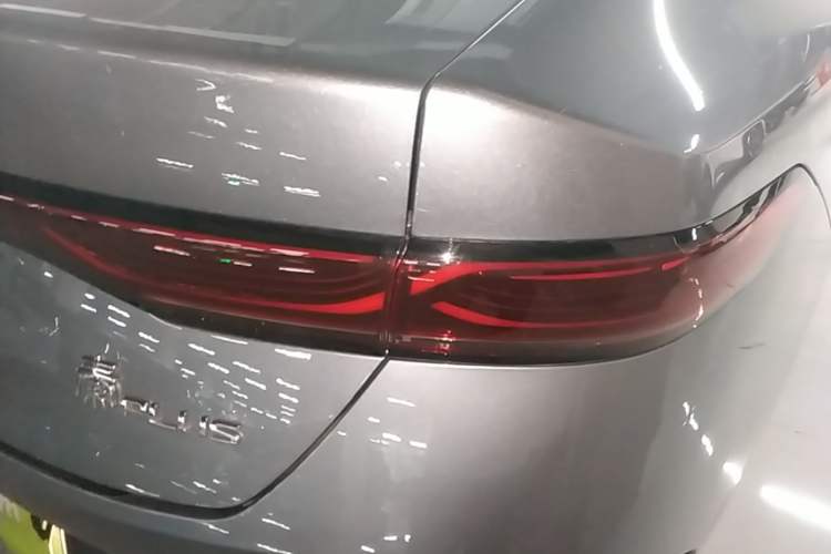 Used BYD Qin PLUS 2025 DM-i Smart Drive 55KM Leading Model Right Rear Taillight