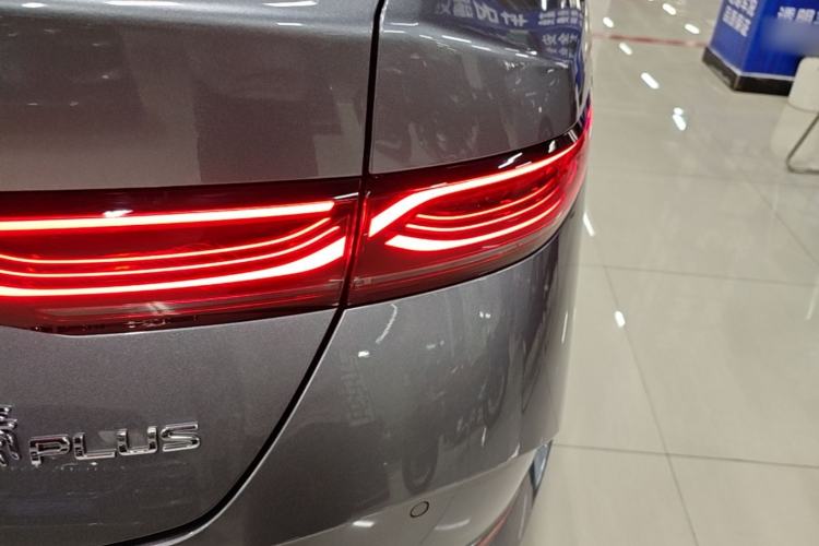 Used BYD Qin PLUS 2025 DM-i Smart Drive 55KM Leading Model Right Rear Taillight