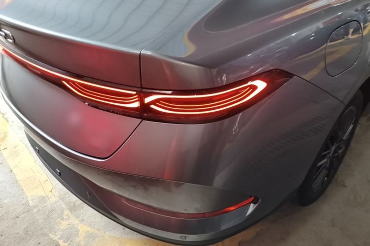 Used BYD Qin PLUS 2025 EV Smart Drive Edition 420KM Leading Model Right Rear Taillight