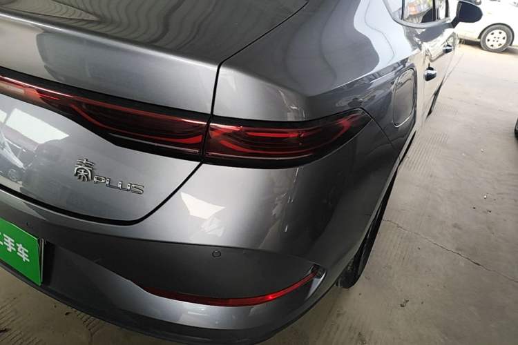 Used BYD Qin PLUS 2025 DM-i Smart Drive 55KM Leading Model Right Rear Taillight