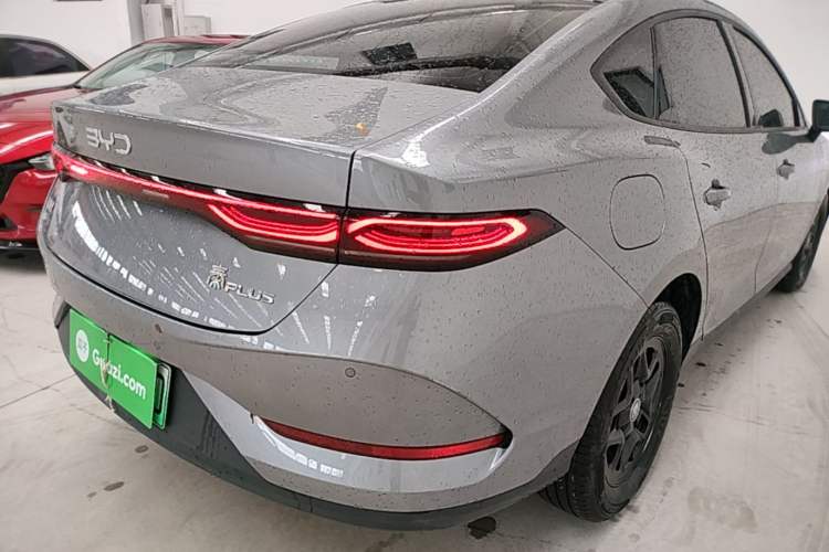 Used BYD Qin PLUS 2025 DM-i Smart Drive 55KM Leading Model Right Rear Taillight