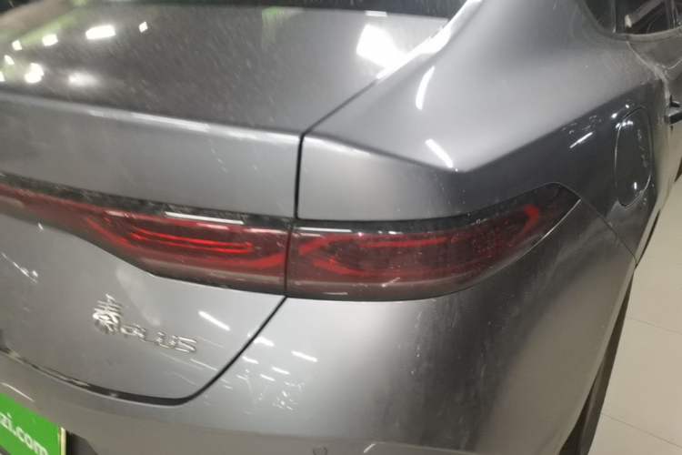 Used BYD Qin PLUS 2025 DM-i Smart Drive 55KM Leading Model Right Rear Taillight