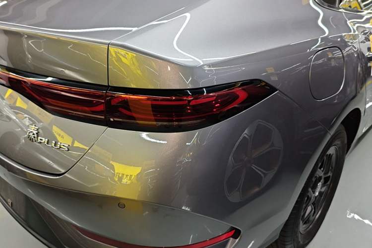 Used BYD Qin PLUS 2025 DM-i Smart Drive 55KM Leading Model Right Rear Taillight