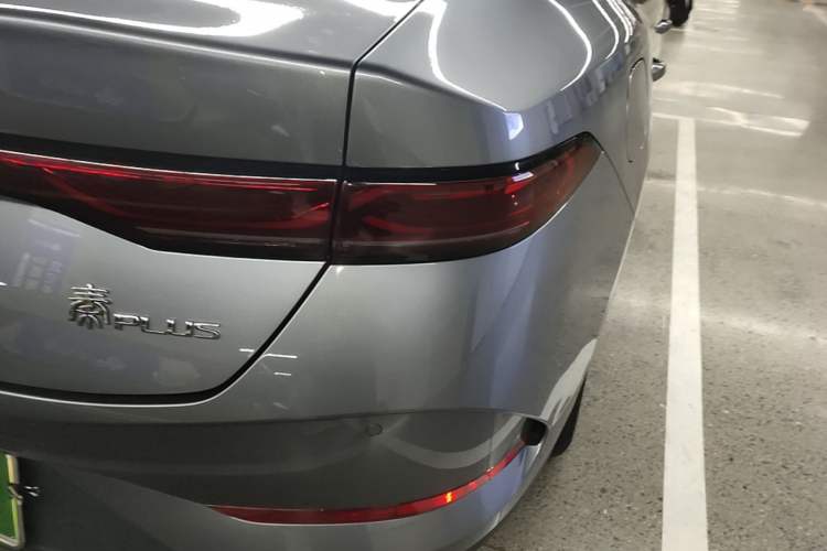 Used BYD Qin PLUS 2025 DM-i Smart Drive 55KM Leading Model Right Rear Taillight