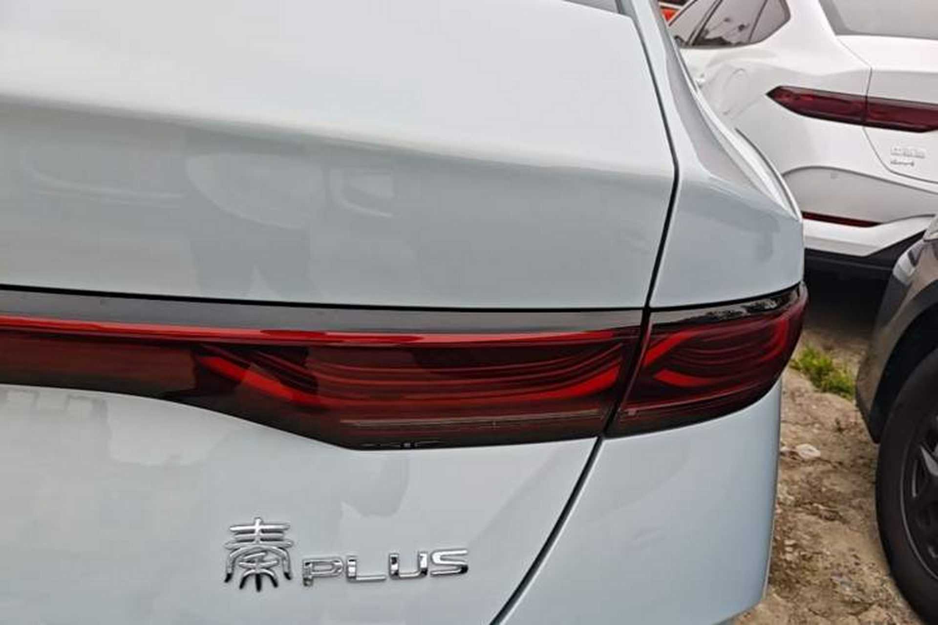 Used BYD Qin PLUS 2025 DM-i Smart Drive 55KM Leading Model Right Rear Taillight