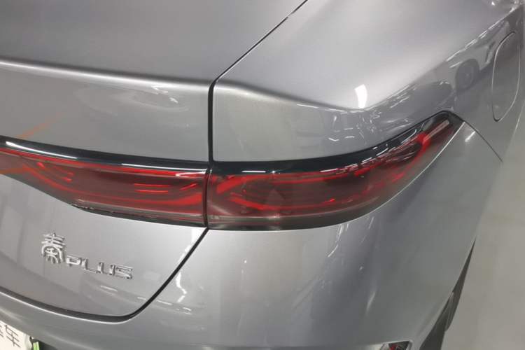 Used BYD Qin PLUS 2025 DM-i Smart Drive 55KM Leading Model Right Rear Taillight