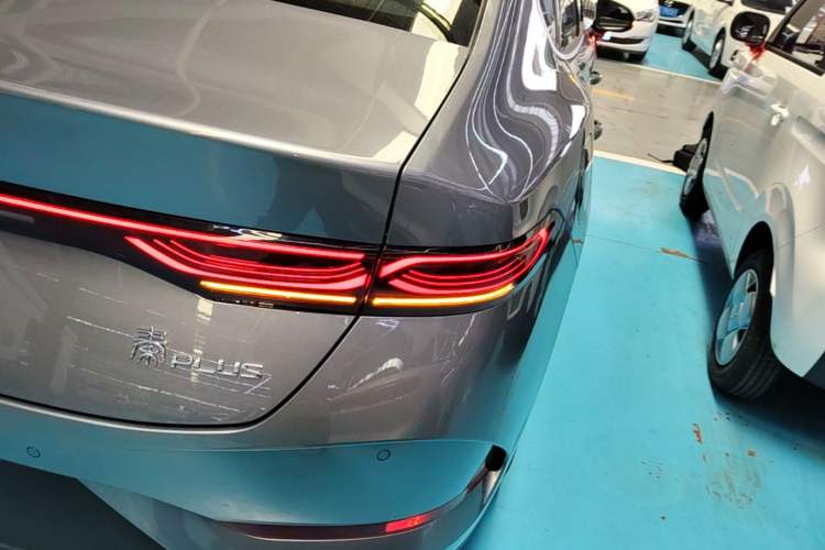 Used BYD Qin PLUS  Right Rear Taillight