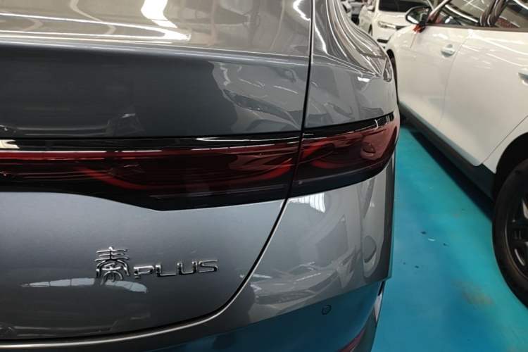 Used BYD Qin PLUS  Right Rear Taillight