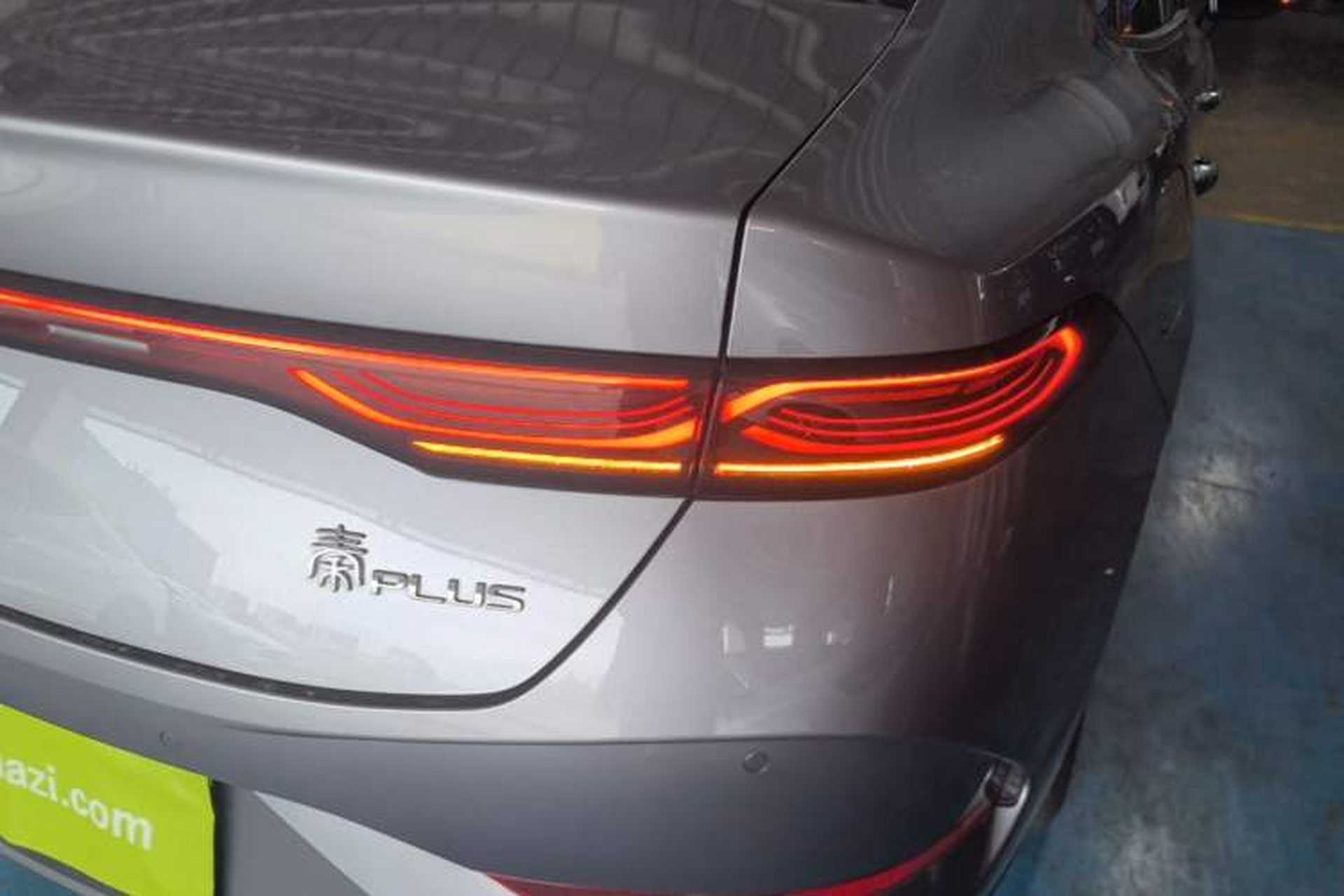 Used BYD Qin PLUS 2025 DM-i Smart Drive 55KM Leading Model Right Rear Taillight