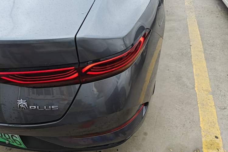 Used BYD Qin PLUS 2025 DM-i Smart Drive 55KM Leading Model Right Rear Taillight
