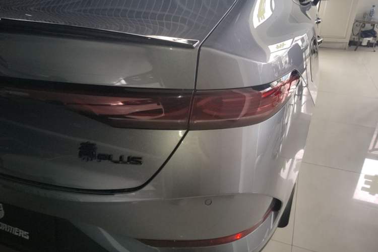 Used BYD Qin PLUS 2025 DM-i Smart Drive 55KM Leading Model Right Rear Taillight