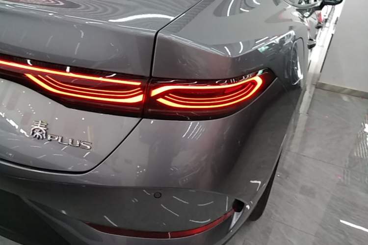 Used BYD Qin PLUS  Right Rear Taillight
