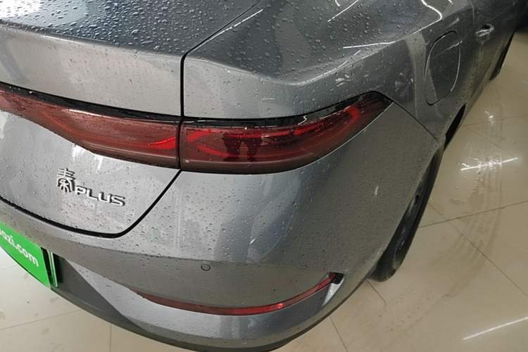 Used BYD Qin PLUS 2025 DM-i Smart Drive 55KM Leading Model Right Rear Taillight