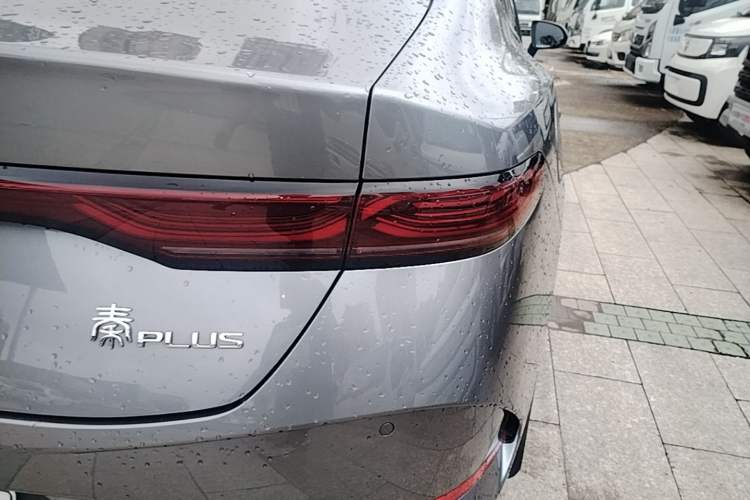 Used BYD Qin PLUS 2025 DM-i Smart Drive 55KM Leading Model Right Rear Taillight