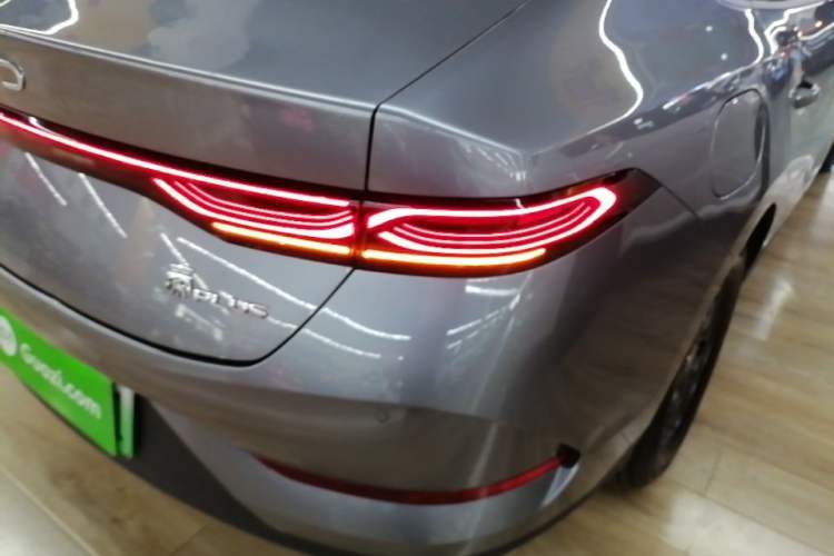 Used BYD Qin PLUS 2025 DM-i Smart Drive 55KM Leading Model Right Rear Taillight