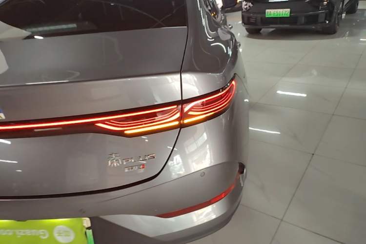 Used BYD Qin PLUS 2025 DM-i Smart Drive 55KM Leading Model Right Rear Taillight