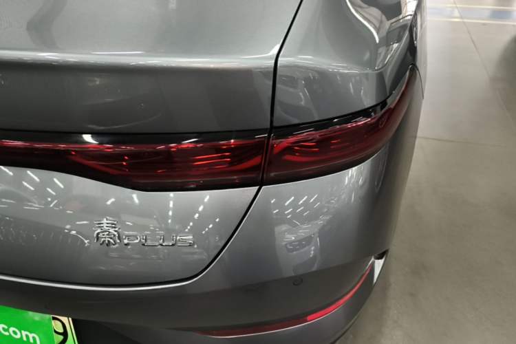 Used BYD Qin PLUS 2025 DM-i Smart Drive 55KM Leading Model Right Rear Taillight