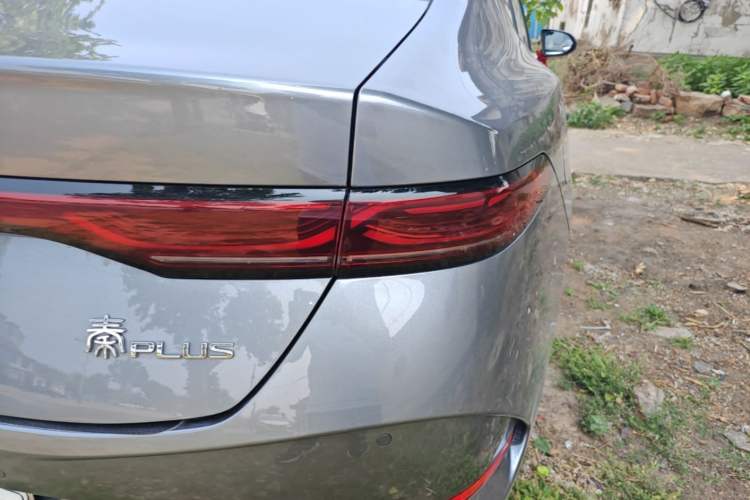 Used BYD Qin PLUS 2025 DM-i Smart Drive 55KM Leading Model Right Rear Taillight