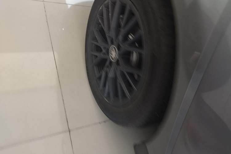 Used BYD Qin PLUS 2025 EV Smart Drive Edition 510KM Leading Model Right Rear Wheel Hub
