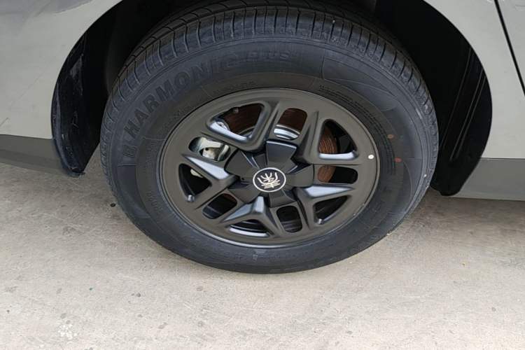 Used BYD Qin PLUS  Right Rear Wheel Hub