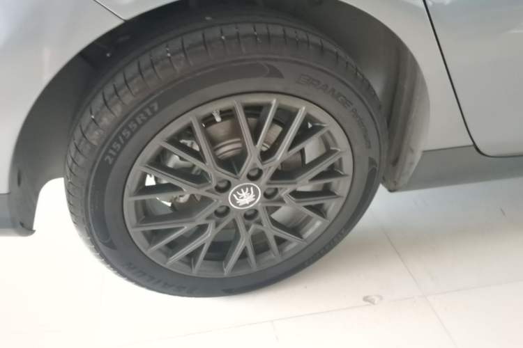 Used BYD Qin PLUS  Right Rear Wheel Hub