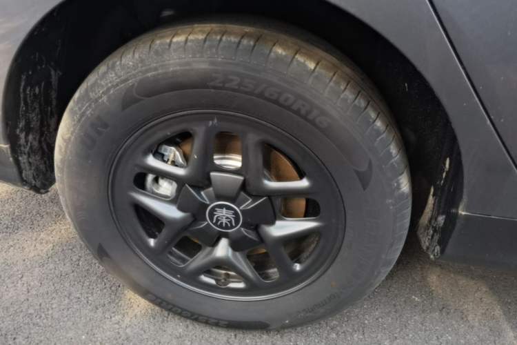 Used BYD Qin PLUS  Right Rear Wheel Hub