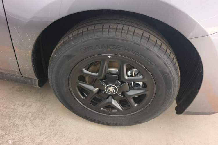 Used BYD Qin PLUS  Right Rear Wheel Hub