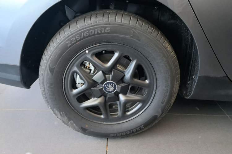Used BYD Qin PLUS  Right Rear Wheel Hub