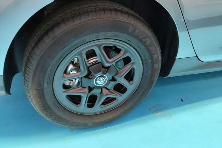 Used BYD Qin PLUS  Right Rear Wheel Hub