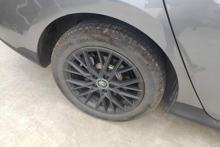Used BYD Qin PLUS 2025 EV Smart Drive Version 510KM Beyond Model Right Rear Wheel Hub