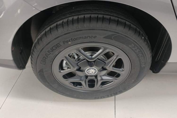 Used BYD Qin PLUS  Right Rear Wheel Hub