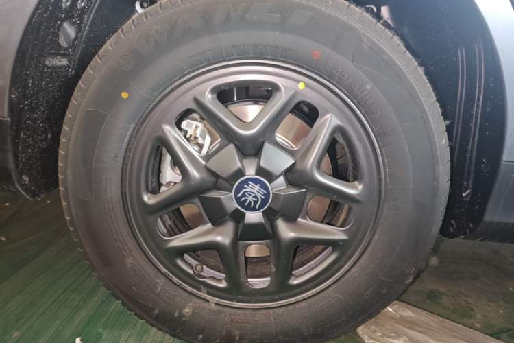 Used BYD Qin PLUS  Right Rear Wheel Hub