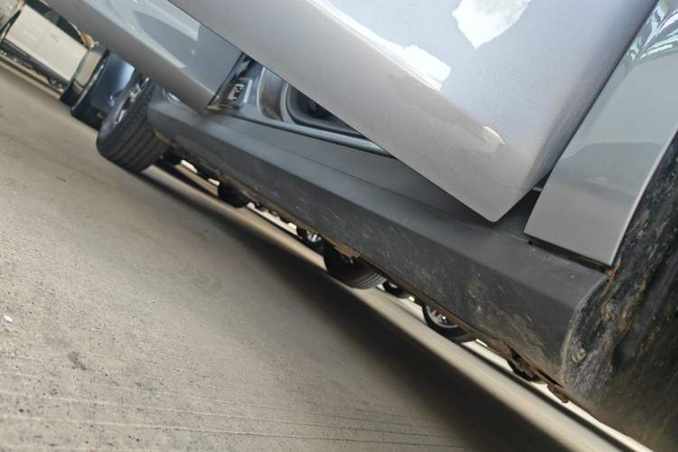 Used BYD Qin PLUS 2025 DM-i Smart Drive 55KM Leading Model Right Side Sill