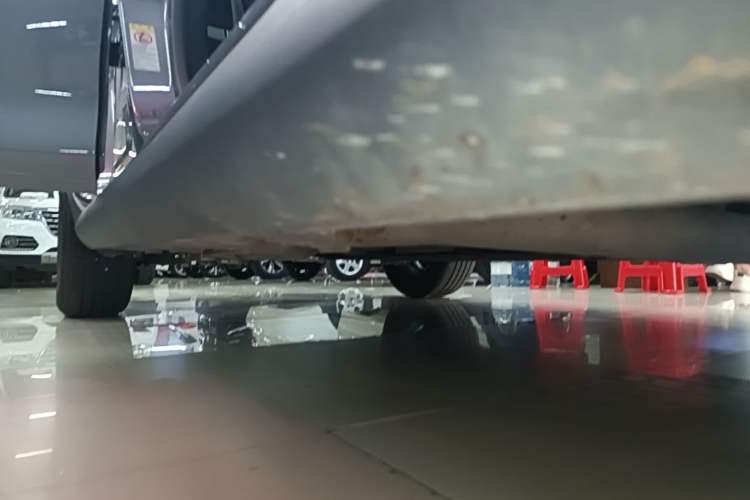 Used BYD Qin PLUS 2025 DM-i Smart Drive 55KM Leading Model Right Side Sill