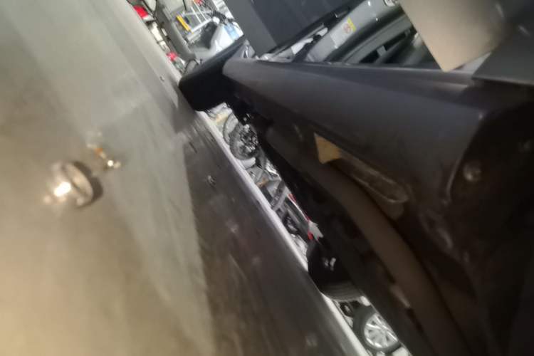 Used BYD Qin PLUS 2025 DM-i Smart Drive 55KM Leading Model Right Side Sill