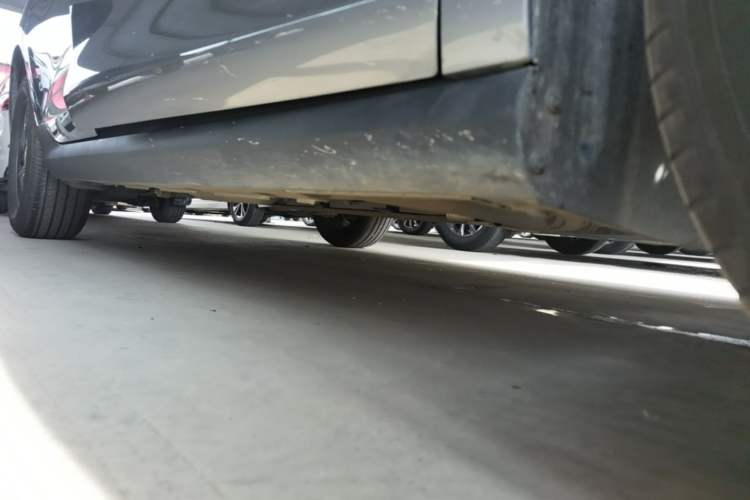 Used BYD Qin PLUS 2025 DM-i Smart Drive 55KM Leading Model Right Side Sill