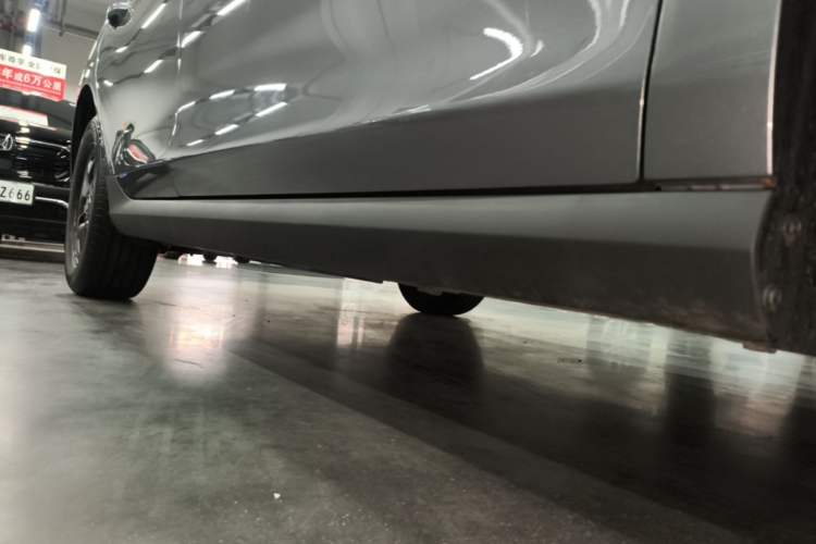 Used BYD Qin PLUS 2025 DM-i Smart Drive 55KM Leading Model Right Side Sill