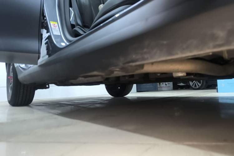 Used BYD Qin PLUS 2025 DM-i Smart Drive 55KM Leading Model Right Side Sill
