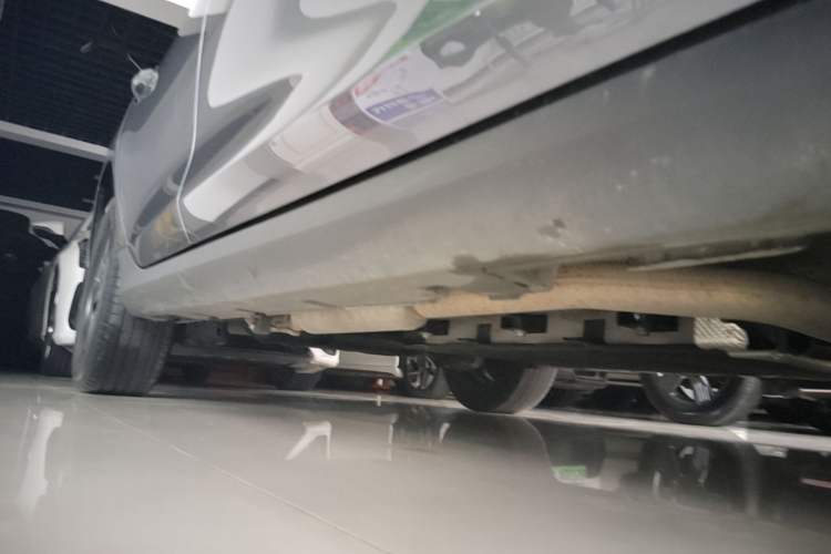 Used BYD Qin PLUS 2025 DM-i Smart Drive 55KM Leading Model Right Side Sill