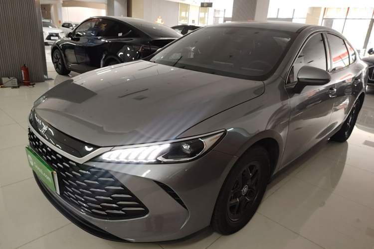 Used BYD Qin PLUS 2025 DM-i Smart Drive 55KM Leading Model Guazi used car, China used car export, Used car for sale, Used BYD cars, Cheapest cars for sale