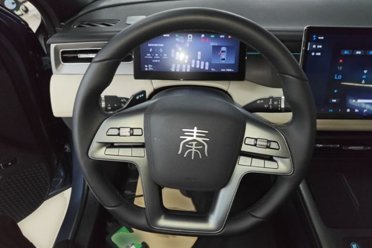 Used BYD Qin PLUS 2025 DM-i Smart Drive 120KM Superior Model Steering Wheel