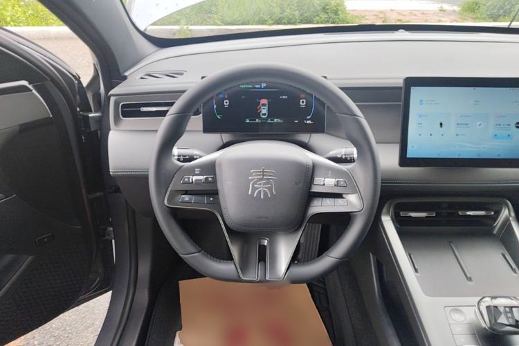 Used BYD Qin PLUS 2025 DM-i Smart Drive 55KM Leading Model Steering Wheel