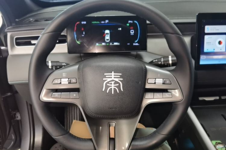 Used BYD Qin PLUS 2025 DM-i Smart Drive 55KM Leading Model Steering Wheel