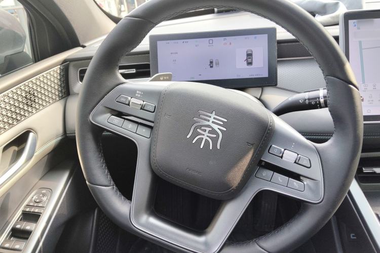 Used BYD Qin PLUS 2025 DM-i Smart Drive 55KM Beyond Model Steering Wheel
